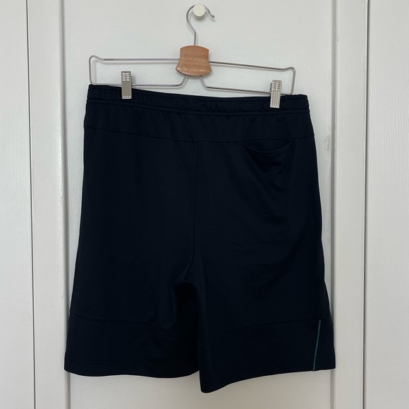 Nike Black Philadelphia Eagles Sideline Coaches Dry Performance Shorts Size S - Picture 4 of 9